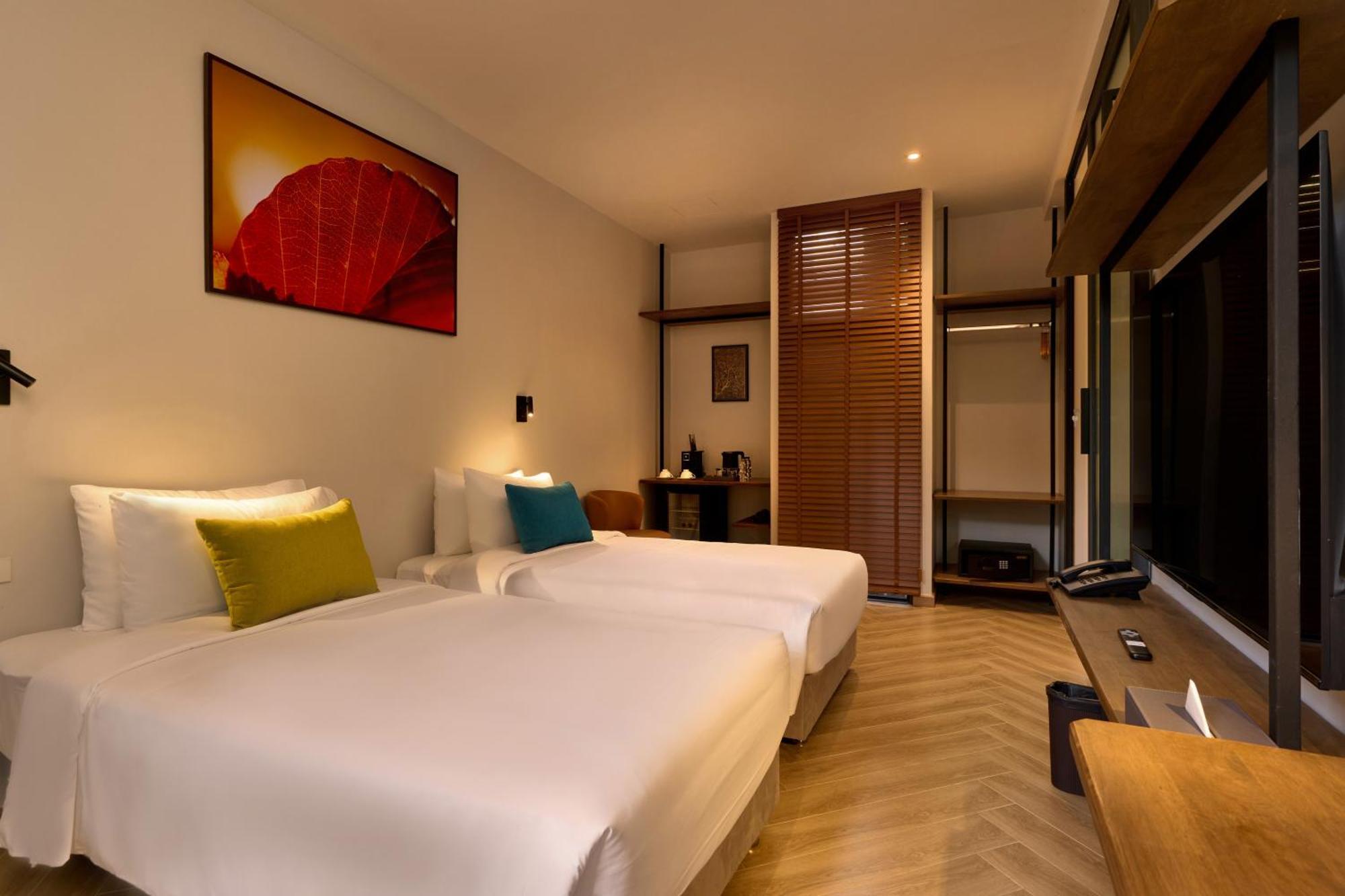 เรดดอร์ Hotel กรุงเทพมหานคร ภายนอก รูปภาพ