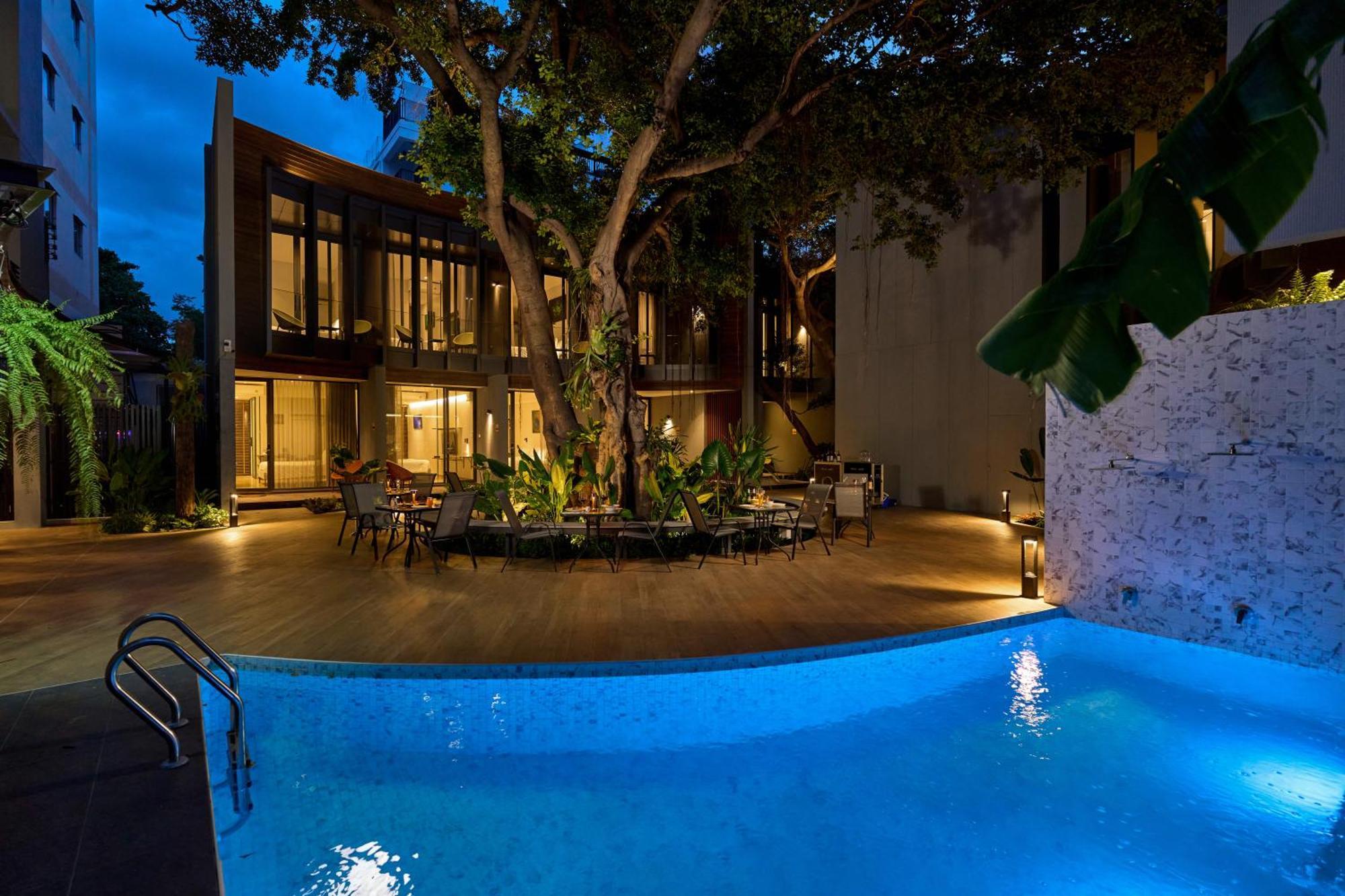 เรดดอร์ Hotel กรุงเทพมหานคร ภายนอก รูปภาพ