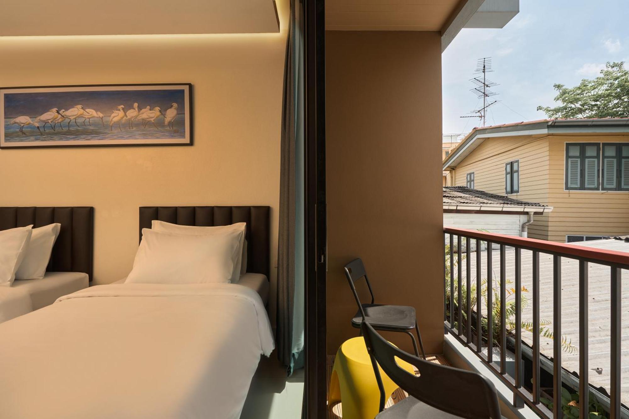 เรดดอร์ Hotel กรุงเทพมหานคร ภายนอก รูปภาพ