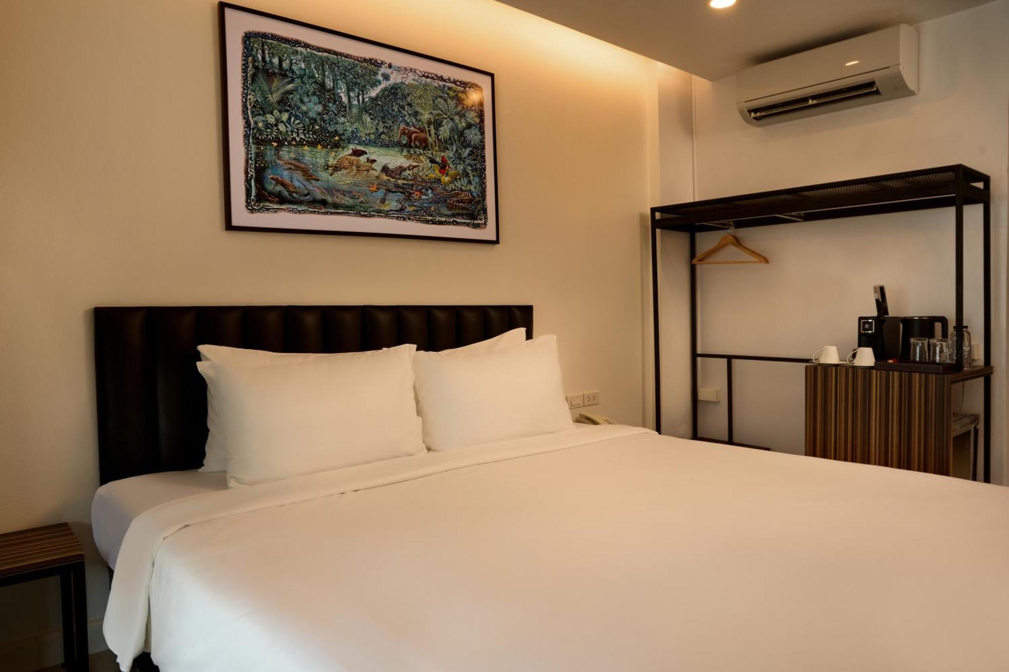 เรดดอร์ Hotel กรุงเทพมหานคร ภายนอก รูปภาพ