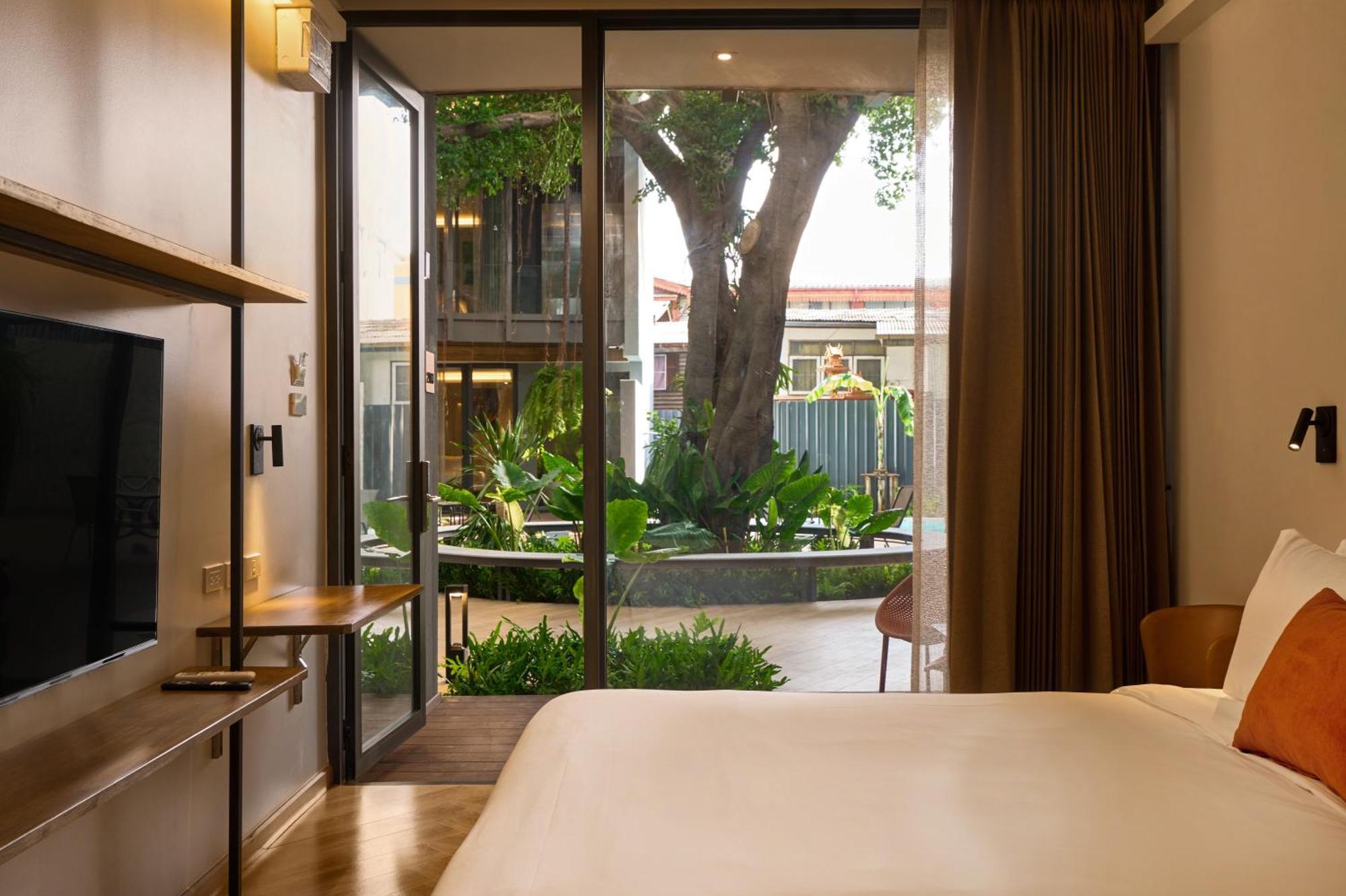 เรดดอร์ Hotel กรุงเทพมหานคร ภายนอก รูปภาพ