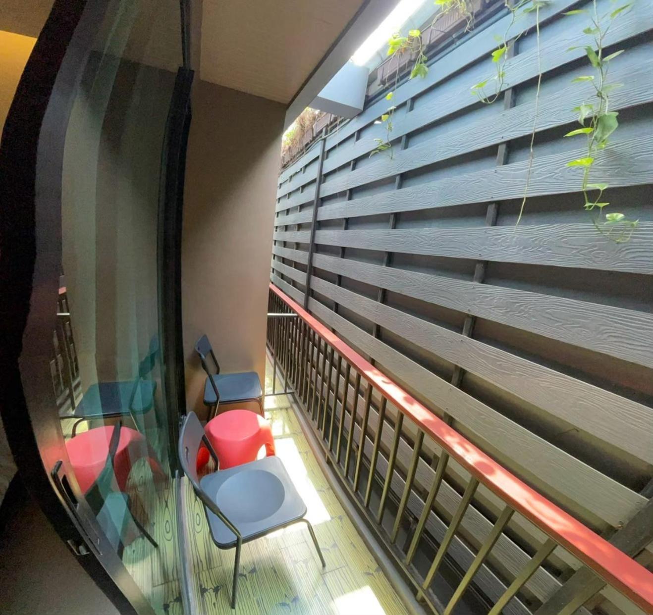 เรดดอร์ Hotel กรุงเทพมหานคร ภายนอก รูปภาพ